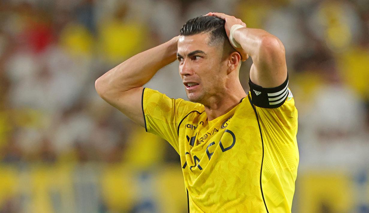 Ekspresi Kecewa Cristiano Ronaldo setelah Al Nassr Gagal Kunci Gelar Juara Lebih Cepat