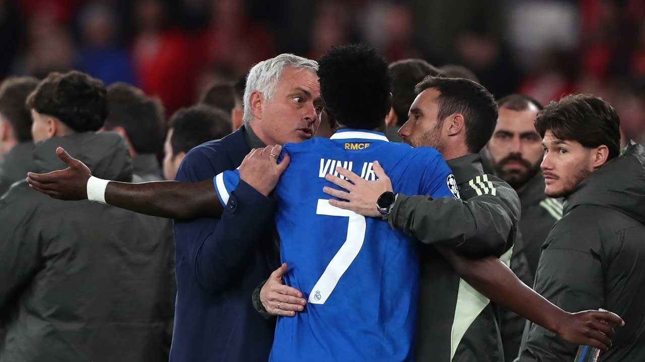 Menunggu Flick vs Mourinho di El Clasico Barcelona vs Real Madrid