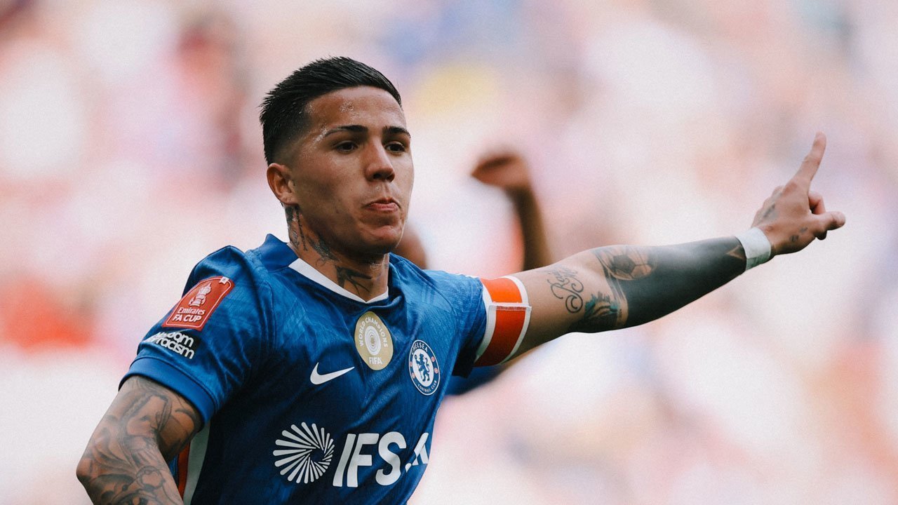 Real Madrid dan Manchester City Bersaing Merekrut Enzo Fernandez dari Chelsea