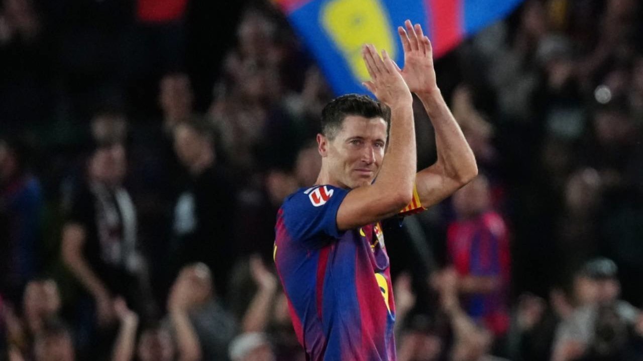 Benarkah Chicago Fire PDKT ke Robert Lewandowski?
