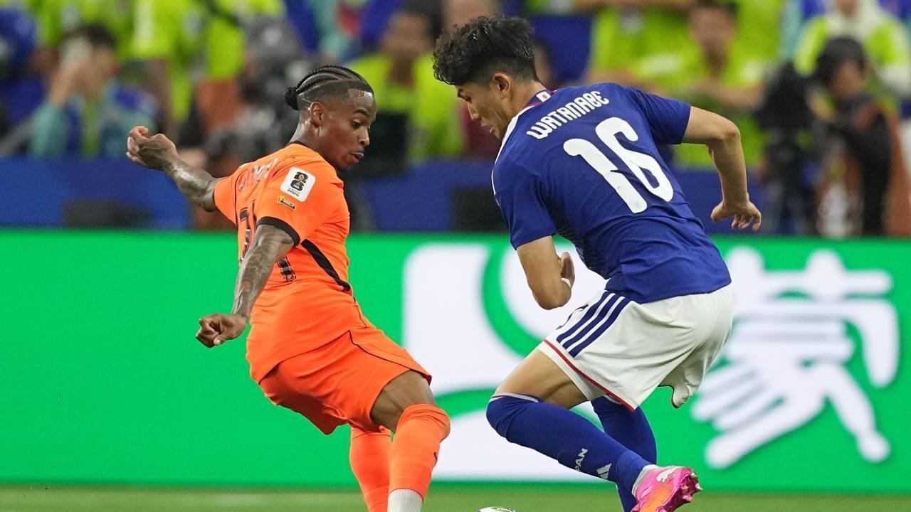 Catatan Menarik Belanda vs Jepang: De Oranje Buang Kemenangan, Samurai Biru Cetak Sejarah