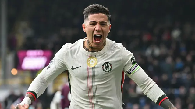 Enzo Fernandez Tertarik Susul Cucurella ke Real Madrid, Chelsea Pasang Harga Fantastis