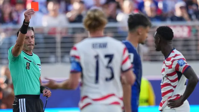 FIFA Bela Wasit Piala Dunia 2026 yang Disebut Donald Trump Sangat Mencurigakan