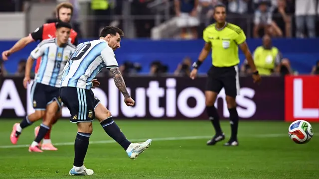 Argentina Lolos ke Perempat Final, Messi Catat Rekor Penalti Gagal di Piala Dunia