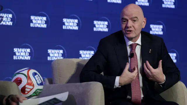 Legenda Timnas Inggris Ramai-Ramai Kecam Gianni Infantino: Punya Standar Ganda di Piala Dunia 2026, Tak Layak Jadi Presiden FIFA