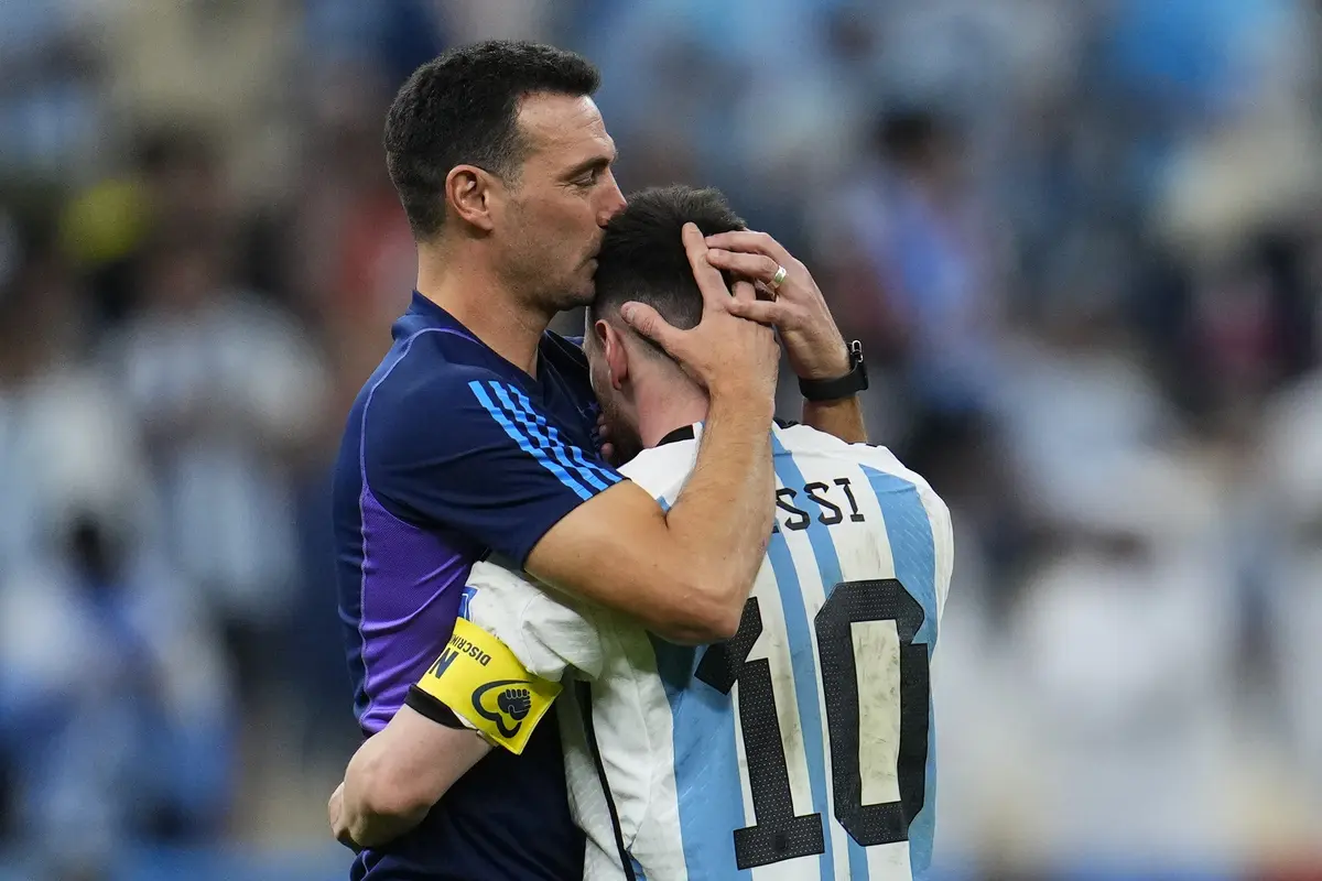 Sentuhan Magis Duo Lionel: Bagaimana Hubungan Spesial Scaloni dan Messi Bawa Argentina Bangkit dari Keterpurukan ke Ambang Sejarah