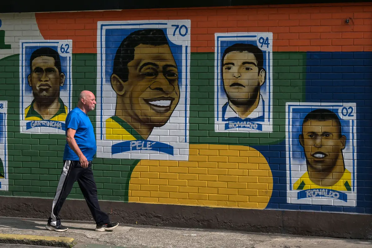 Jersey Final Piala Dunia 1958 Milik Pele Laku Terjual Seharga Rp72,5 Miliar