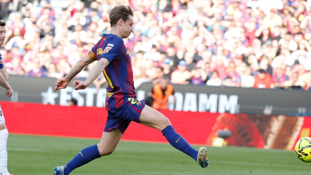 Frenkie de Jong Alami Cedera MCL, Barcelona Terancam Kehilangan Sang Gelandang Berbulan-bulan