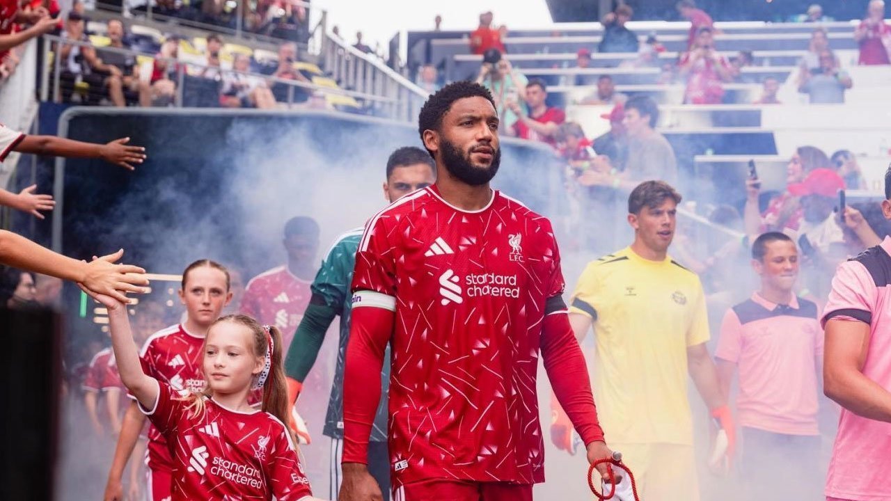 Joe Gomez Dipastikan Absen pada Awal Musim Premier League, Liverpool Diterpa Krisis Bek Tengah