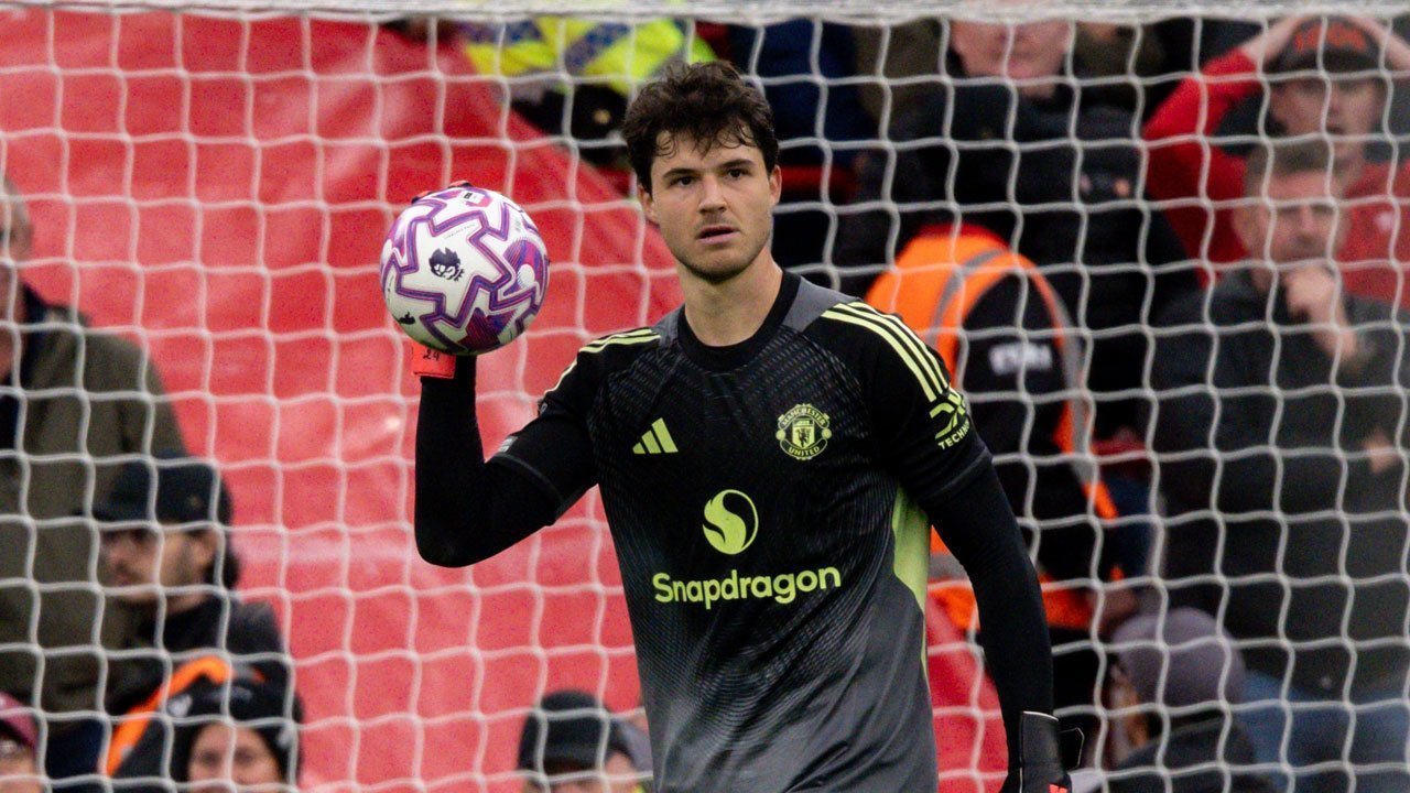 Senne Lammens Ganti Nomor Punggung di Manchester United