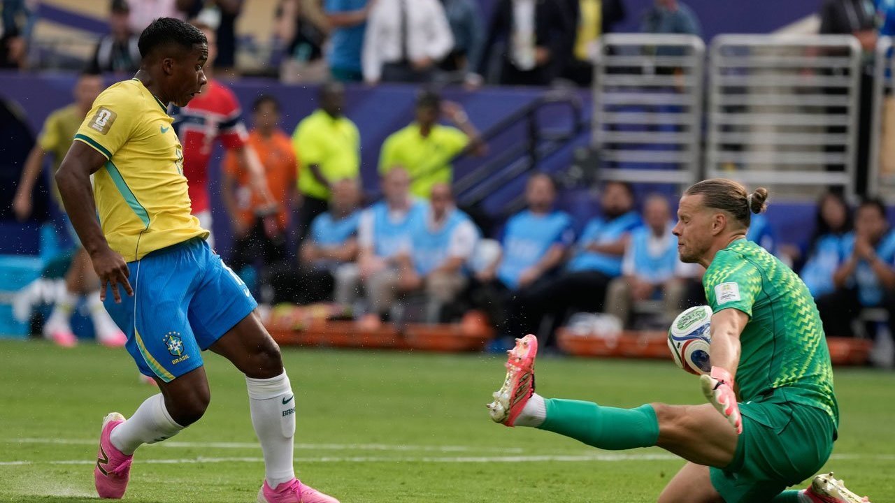 Liverpool Incar Endrick Usai Tawaran untuk Yankuba Minteh Ditolak
