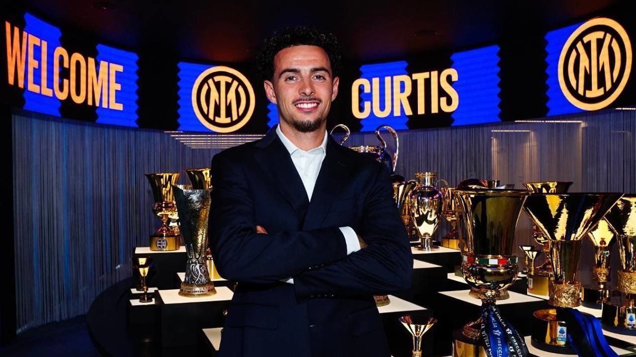 Inter Milan Resmi Rekrut Curtis Jones dari Liverpool