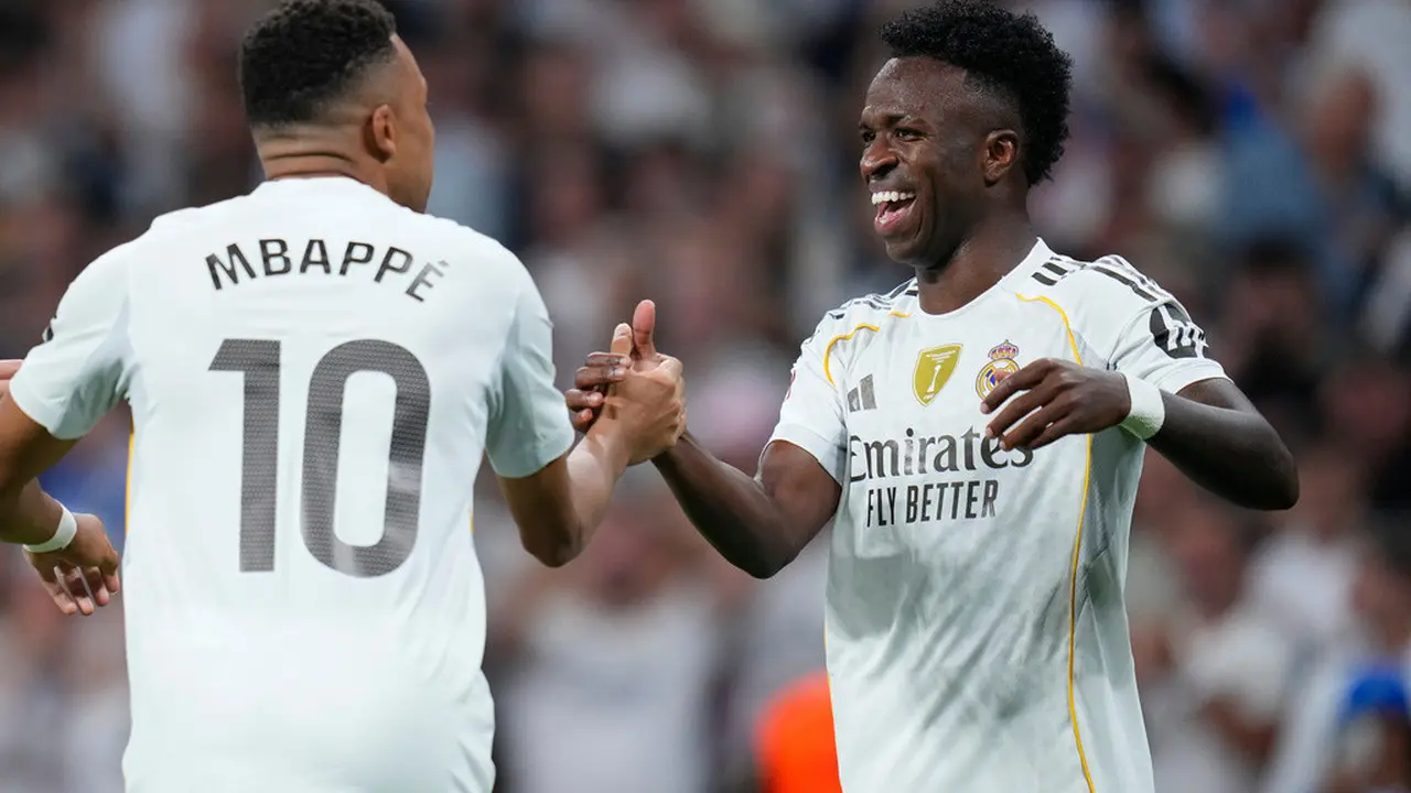 Bek Real Sociedad Akui Tantangan Berat Hadapi Lini Serang Real Madrid: Kylian Mbappe atau Vinicius Junior Lebih Berat?