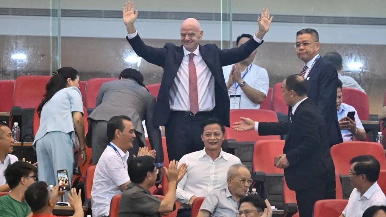Sambangi Laga Final di Hanoi, Presiden FIFA Beri Pujian Setinggi Langit untuk Vietnam usai Juara Piala AFF 2026