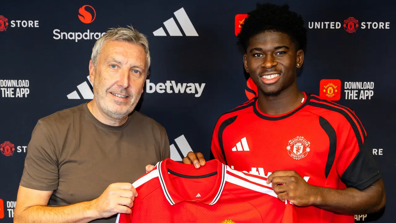 Carlos Baleba Kirim Pesan Berkelas kepada Brighton setelah Gabung Manchester United